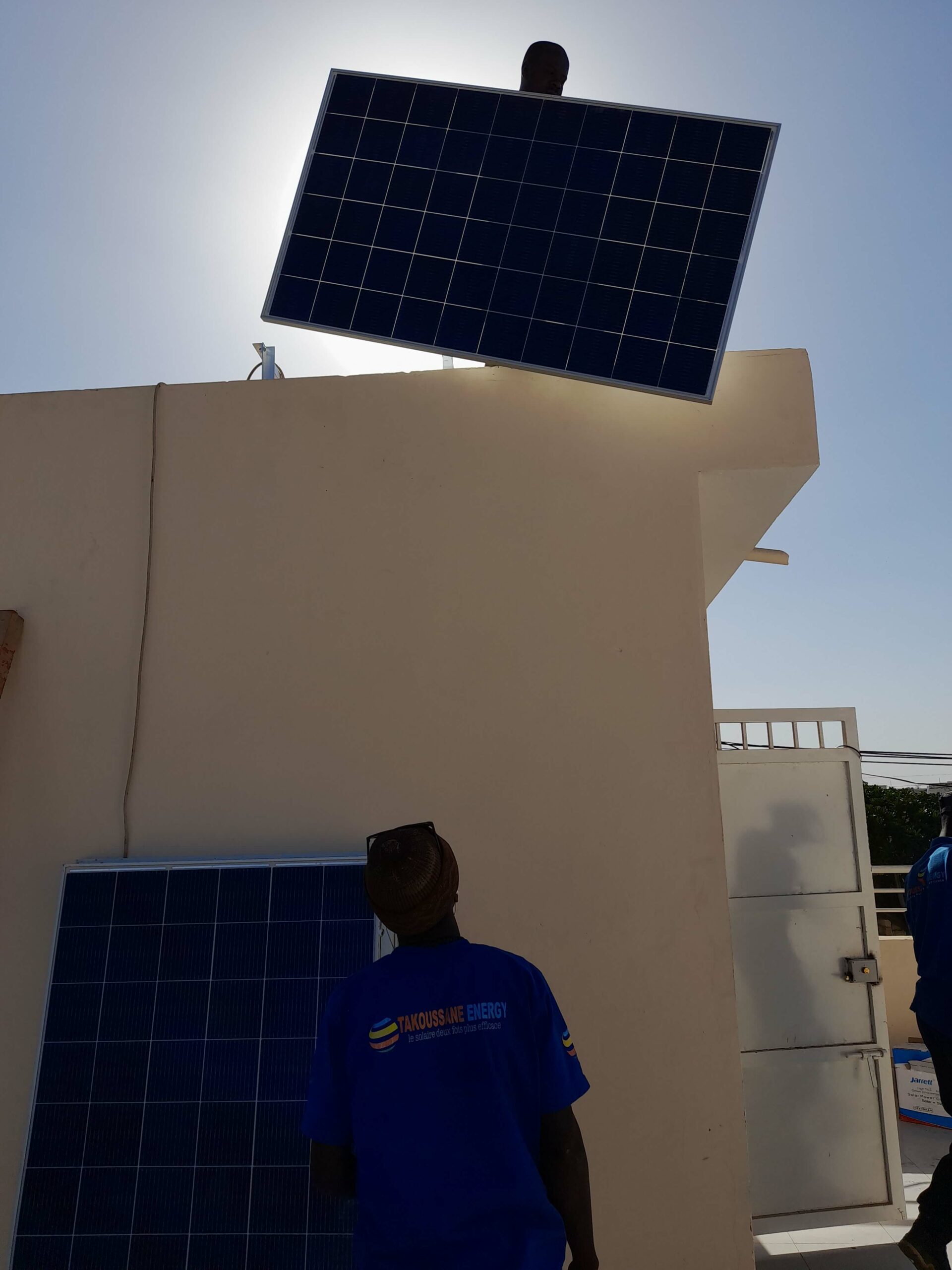 Générateur solaire monté sur le toit