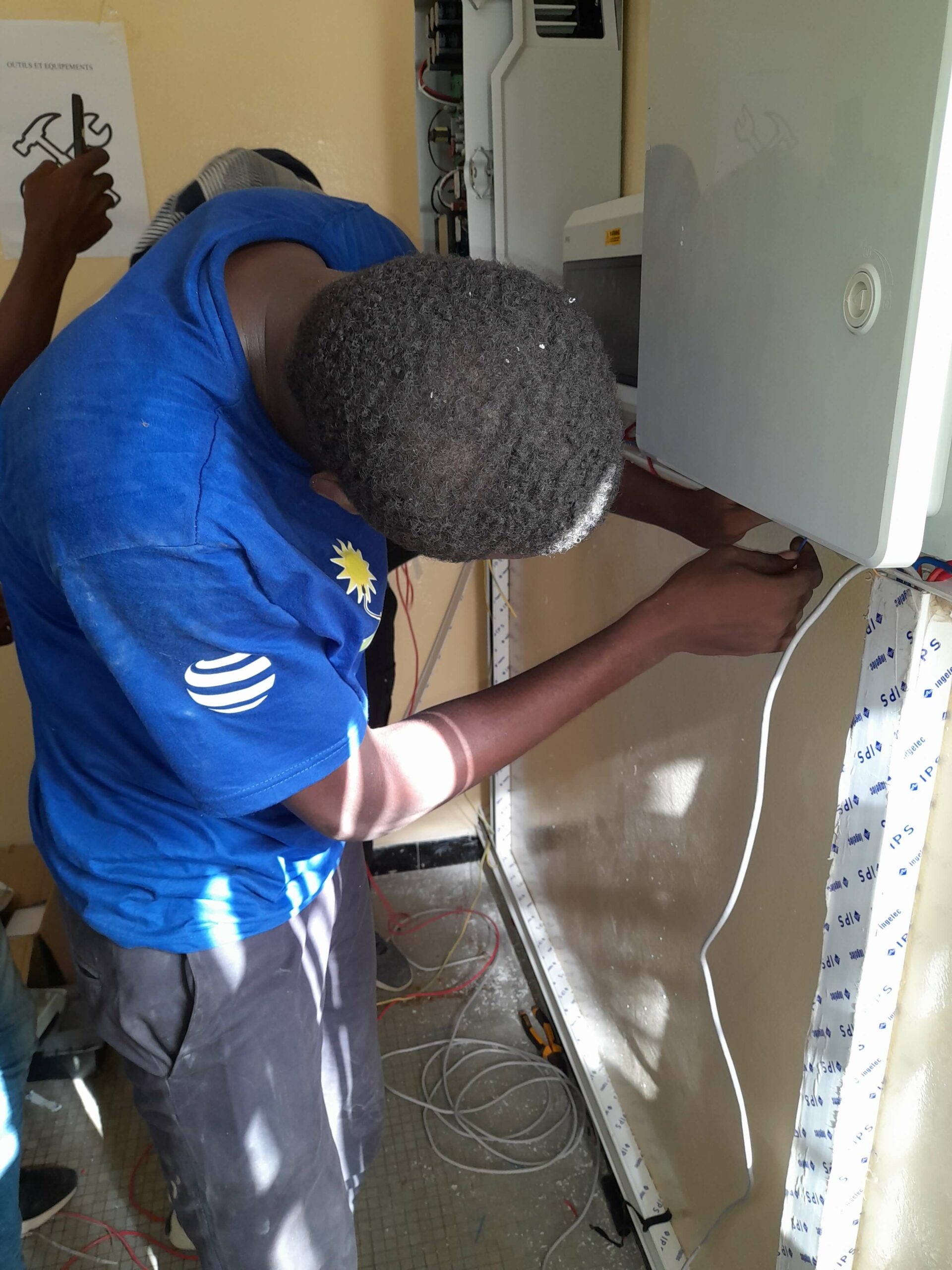PANNEAUX SOLAIRES POUR LES REVENDEURS