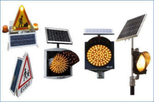 Feu clignotant fonctionnant à l'énergie solaire