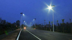 , LAMPADAIRE SOLAIRE LED CROSSE SIMPLE, Takoussane Energy